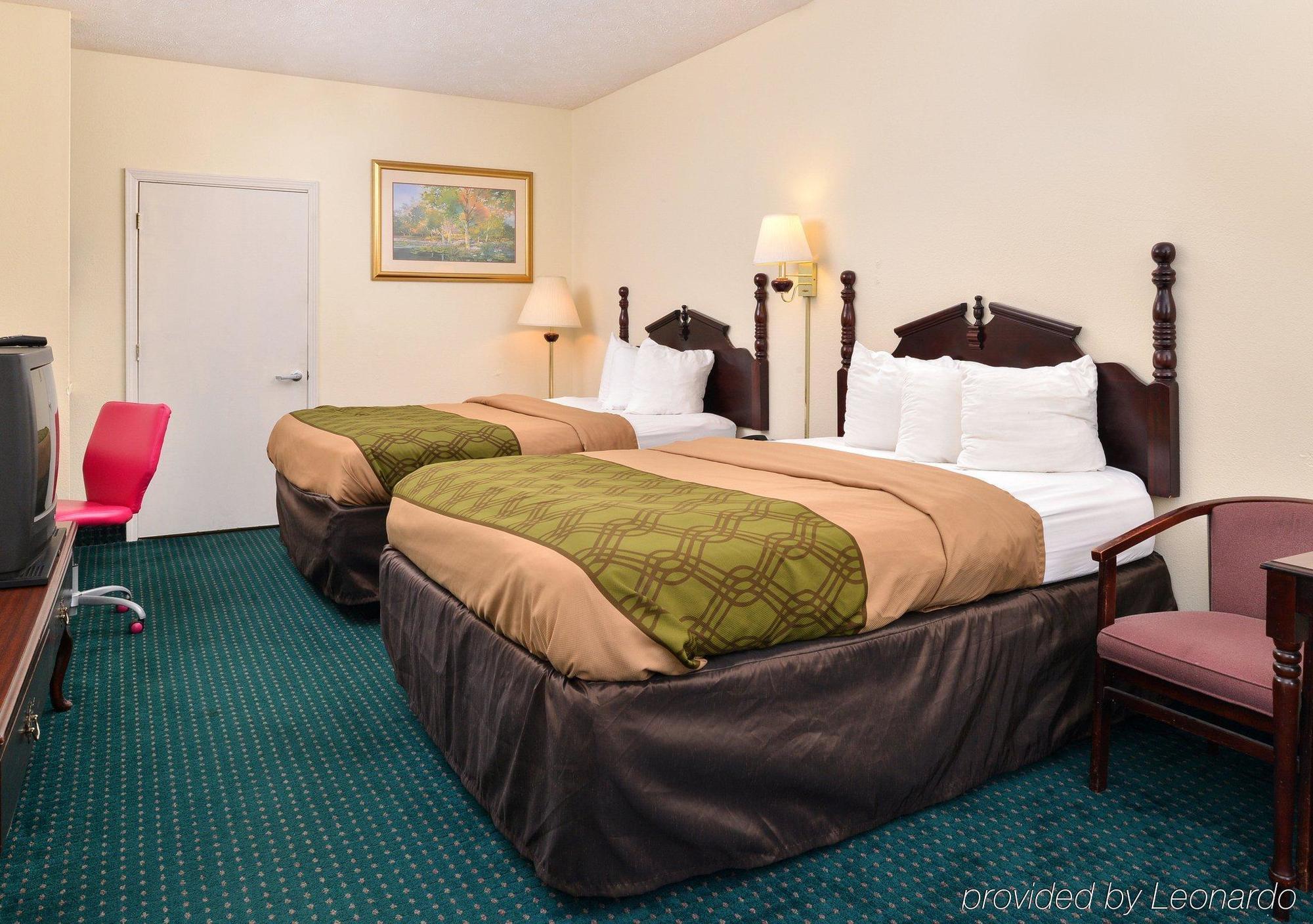 Econo Lodge Canton I-55 Экстерьер фото